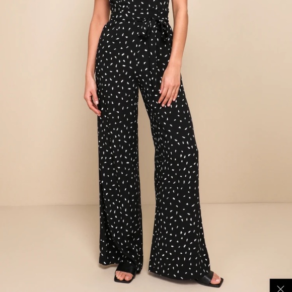 Lulu’s Backless Jumpsuit - Picture 4 of 6